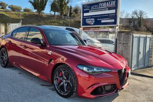 Alfa Romeo Giulia 2.9 V6 Bi-Turbo AT8 Quadrifoglio
