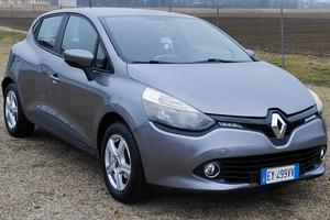 Renault Clio 1.2 75CV 5 porte Costume National