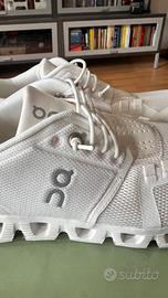 Scarpe on running