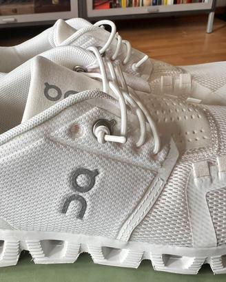 Scarpe on running