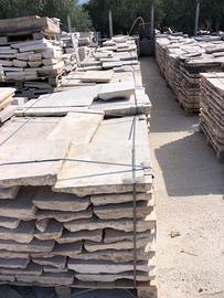 Basola da pavimento di recupero