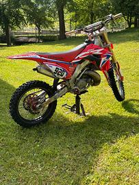 Honda CRE 250 R 2/tempi