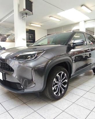 TOYOTA Yaris Cross 1.5 Hybrid 5p. E-CVT AWD-i Tr
