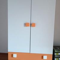 Armadio e cassettiera per cameretta