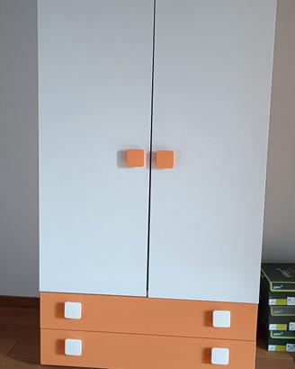 Armadio e cassettiera per cameretta