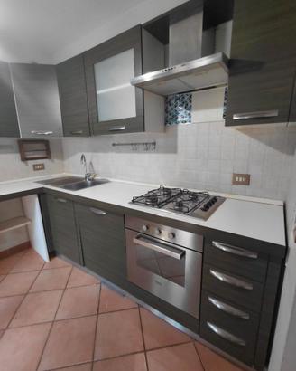 CUCINA CON TRASPORTO CELERE GRATIS NEI 10 KM OGGII