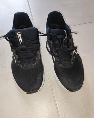 scarpe Nike n. 39