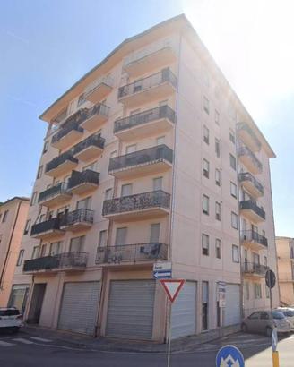 Appartamento di 116 m² con 5 locali e box auto a M