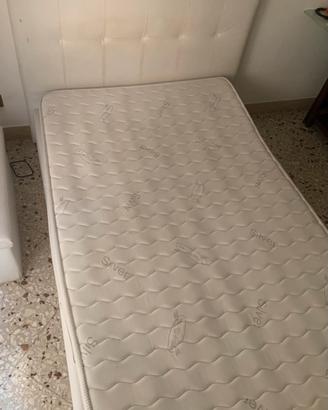 Letto una piazza e mezzo (cassettone) e materasso