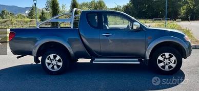 Mitsubishi L200 2.5 DI-D/136CV Club Cab Invite
