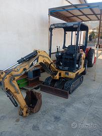 Scavatore Escavatore Caterpillar 15 quintali