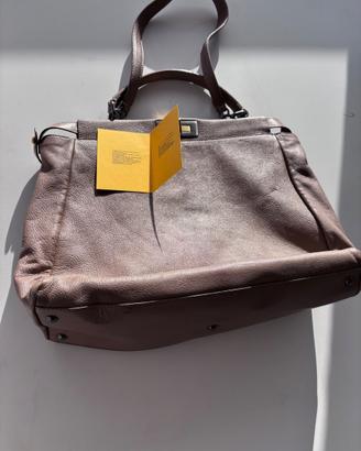 BORSA FENDI PEEKABOO