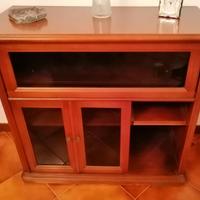 Mobile vetrina in legno