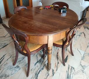 SET PRANZO: TAVOLO ROTONDO E 5 SEDIE A MONGOLFIERA
