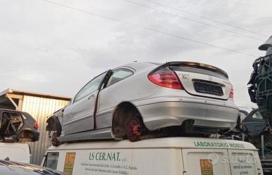 (rottamata) #317 mercedes-Benz C 200 COUPè