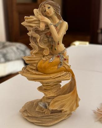 Statua di resina