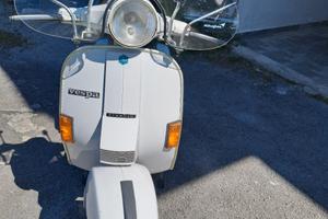 vespa 150 Arcobaleno