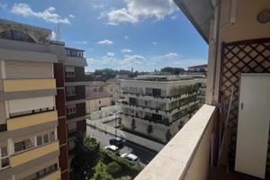 Appart/camere per studenti/pendolari via Battelli