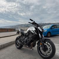 Yamaha mt-07