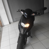 Aprilia SR 50 motard nero del 2020
