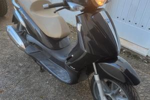 Beverly Turer 125