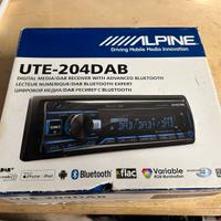 Autoradio Alpine UTE-204 DAB Bluetooth