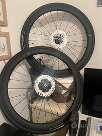 Ruote Shimano 105 WH-RS710 C46 Disc carbon