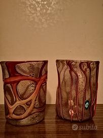 Coppia di bicchieri in vetro soffiato decorati