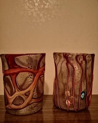 Coppia di bicchieri in vetro soffiato decorati