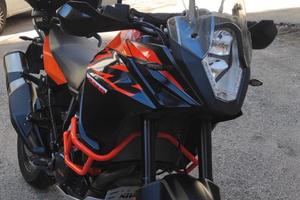 KTM Adventure 1090