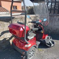 Scooter elettrico per anziani