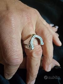 anello acciaio ferro di cavallo