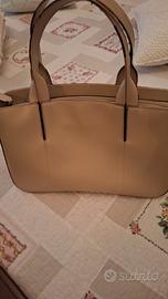 Borsa elegante color crema/panna con zip