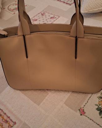 Borsa elegante color crema/panna con zip