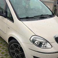 Lancia Musa limited edition Avenue 12/2011