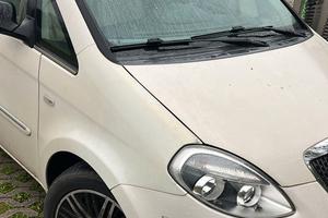 Lancia Musa limited edition Avenue 12/2011