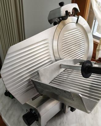 Affettatrice professionale Fac