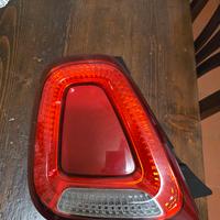 stop sinistro 500 abarth 