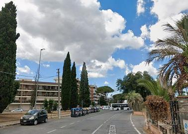 Bilocale in zona colle aurelio con posto auto