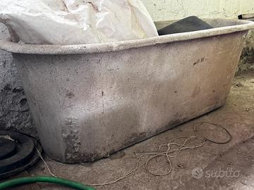 Vasca da bagno anni 50 in graniglia