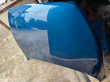 Cofano lancia y