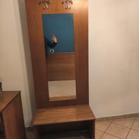 Appendi abiti con specchio e ripiano 