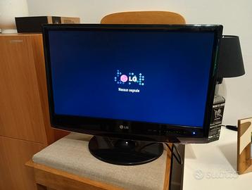 Monitor TV LG 22" Full HD (HDMI, VGA, SCART) – Per