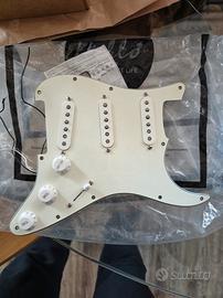 Fender Custom Shop FAT60 SSS prewired pickguard