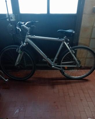 bici in alluminio 