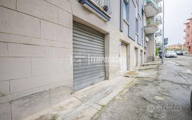 Magazzino a Macerata 1 locali