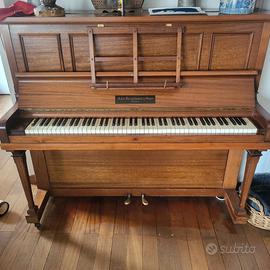 Pianoforte verticale inglese "Broadwood & Sons"