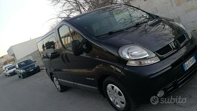 RENAULT TRAFIC DCI 140