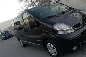 RENAULT TRAFIC DCI 140