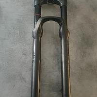 Forcella Rockshox Revelation 29 140mm noBoost